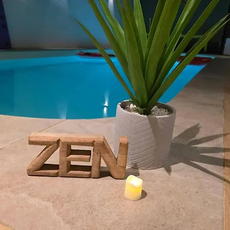 L Oasis De Detente - Le Cocon - 4 Personnes Avec 1h D Acces A La Piscine Privee Et Terrasse Amenagee Par Nuit Reservee - Climatisation - A 2km De Pairi Daiza